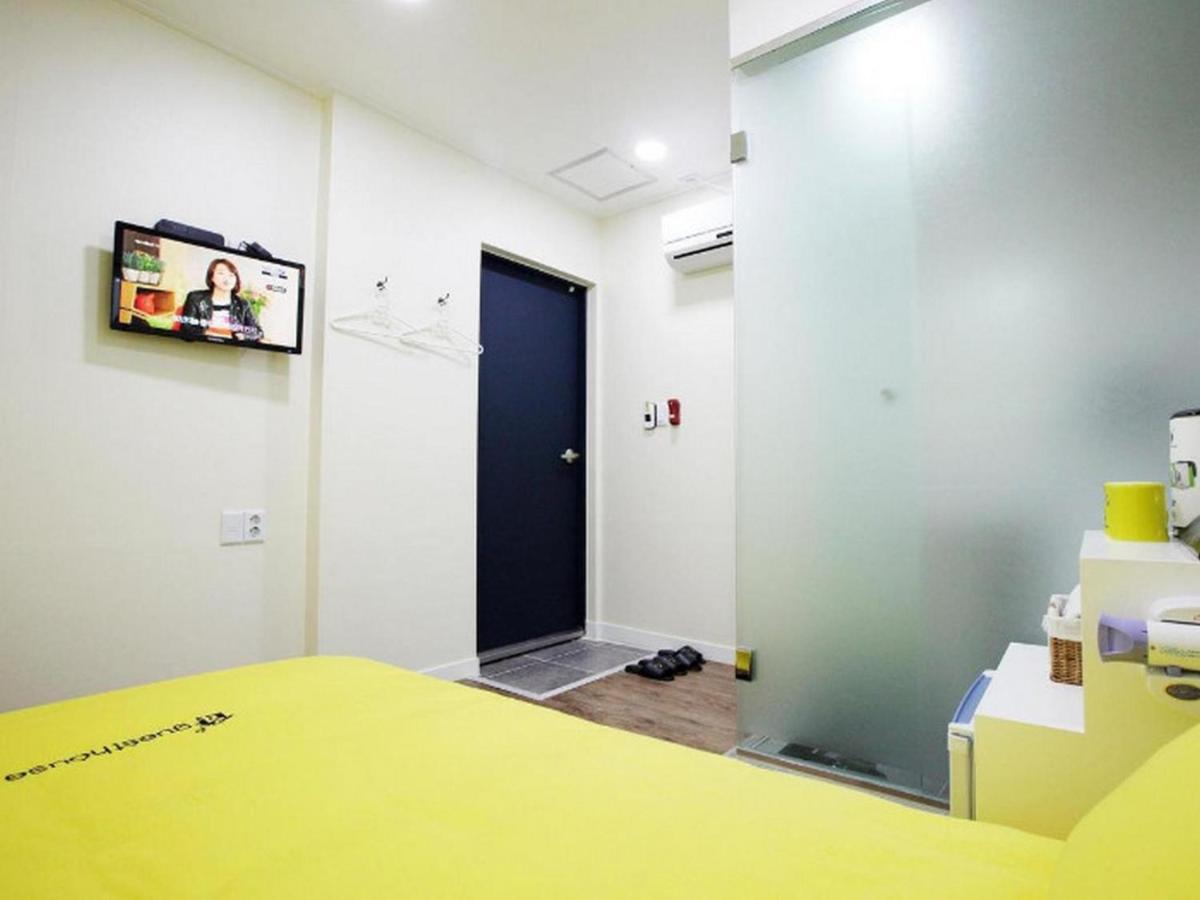 24 Guesthouse Myeongdong Avenue Seoul Eksteriør billede
