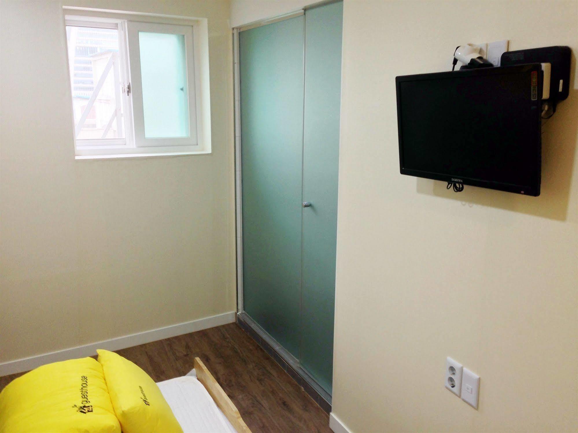 24 Guesthouse Myeongdong Avenue Seoul Eksteriør billede