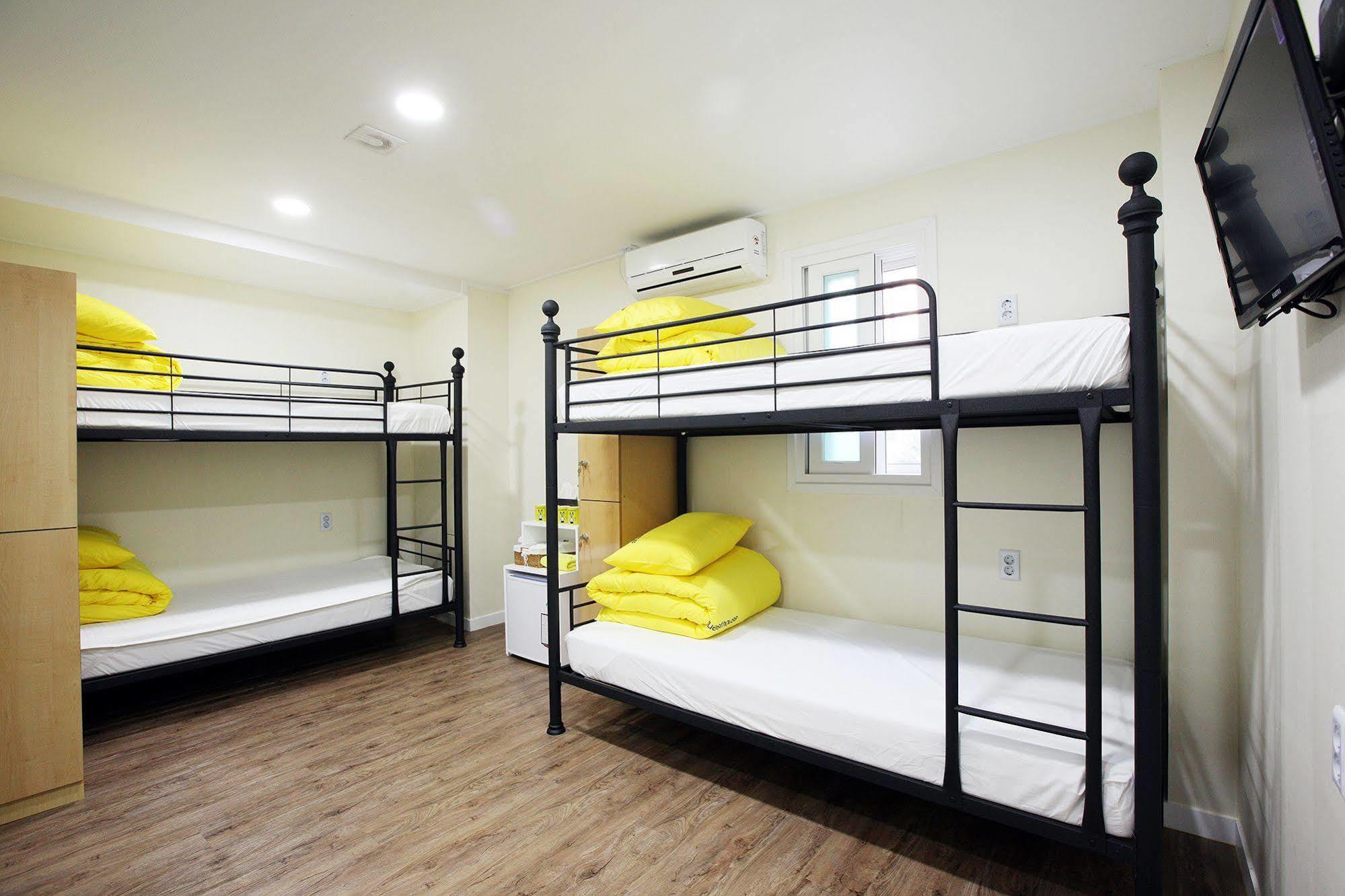 24 Guesthouse Myeongdong Avenue Seoul Eksteriør billede